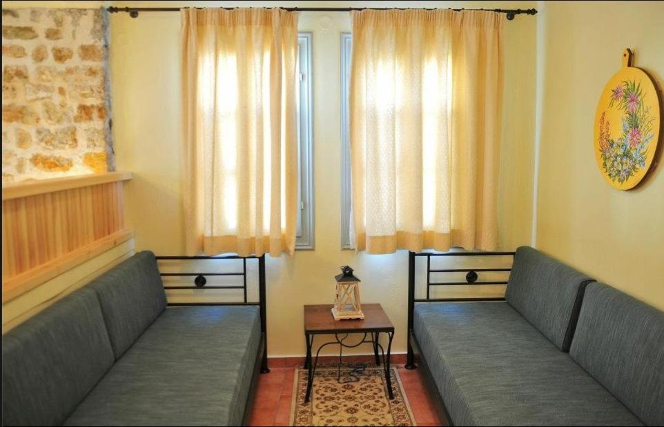 Hotel Platanos In The Castle Ioannina Exterior foto